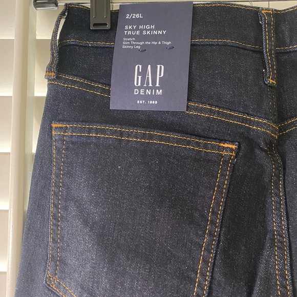 Gap Sky High True Skinny Jeans w Secret Smoothing Pockets (26 Long, Dark Rinse) - Picture 3 of 6